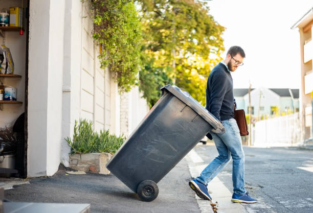 Best Yard Waste Removal  in Oviedo, FL